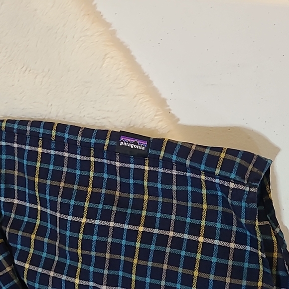 Patagonia Mens Shirt - Picture 4 of 8